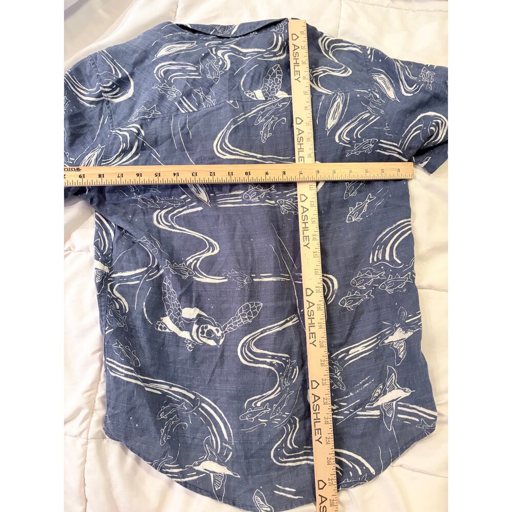 Patagonia Hemp Shirt Small Blue Ocean Fish Turtle Shark Print Button Up - Picture 5 of 7